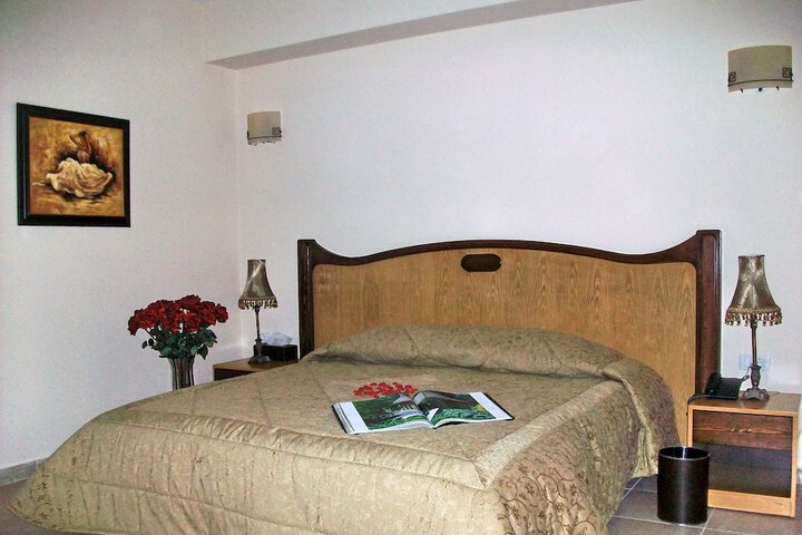 Room 23 of 49