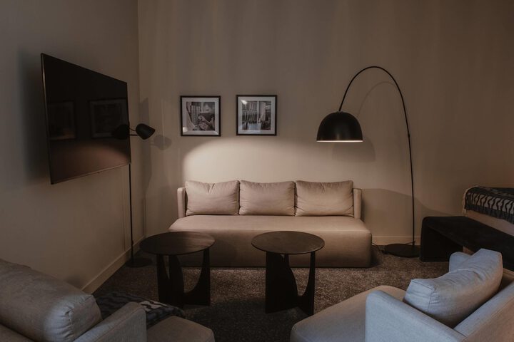 Room 36 of 100