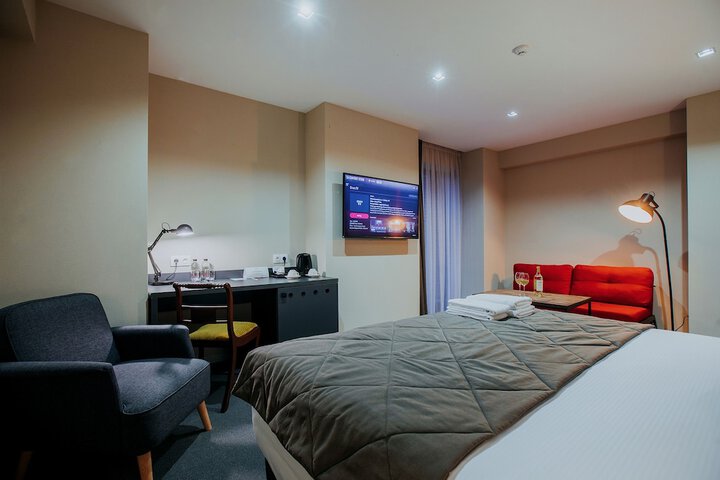 Room 32 of 127
