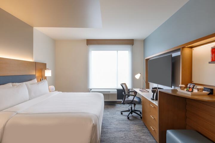 Standard | King Bed (16 of 28)