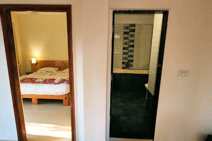 Room 62 of 169