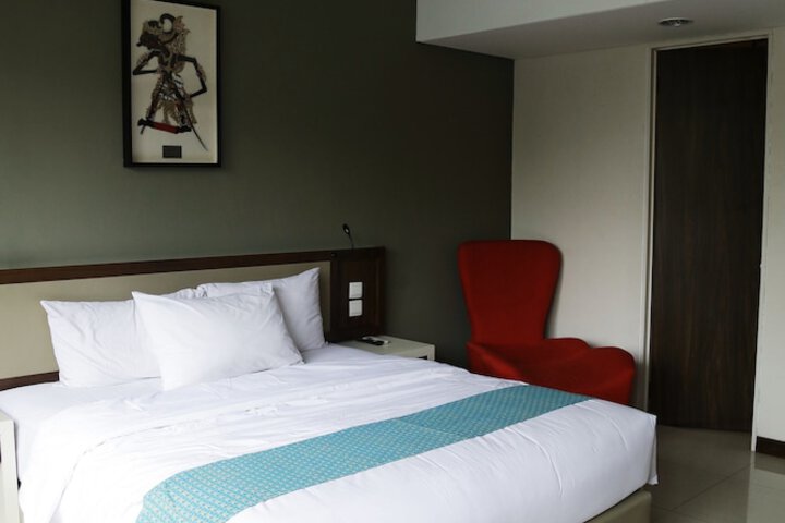 Room 12 of 91