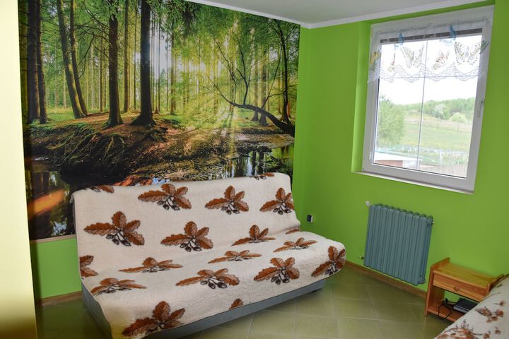 Room 3 of 68