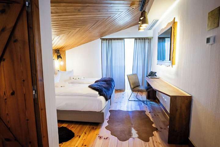 Room 19 of 55