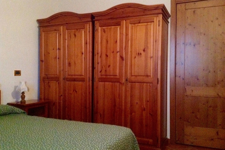 Room 3 of 17
