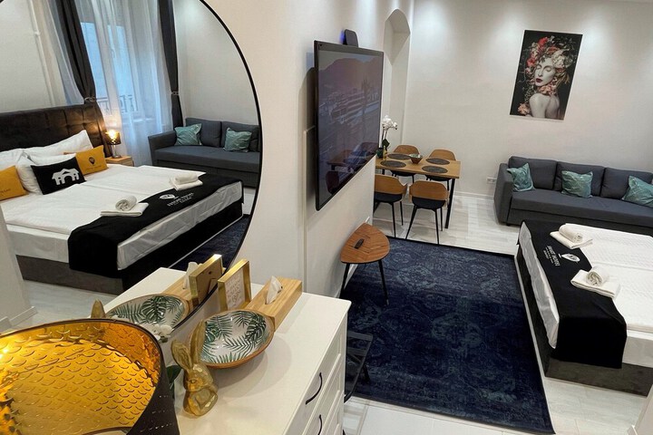 Room 55 of 194