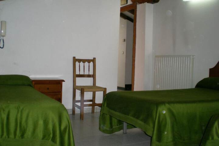 Room 12 of 30