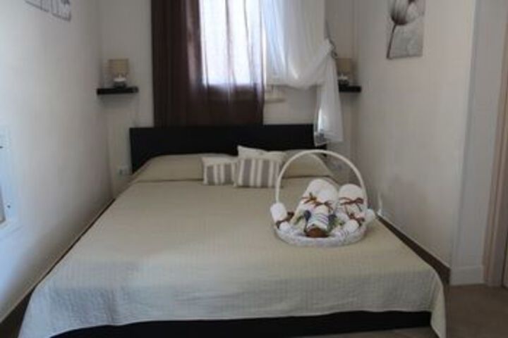 Room 14 of 79
