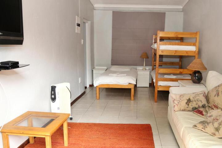 Room 15 of 50