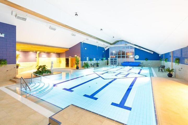 Pool Hotel