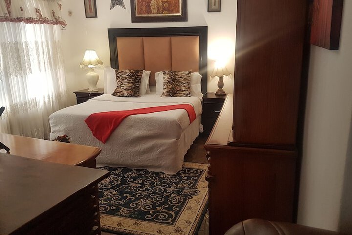 Room 12 of 158