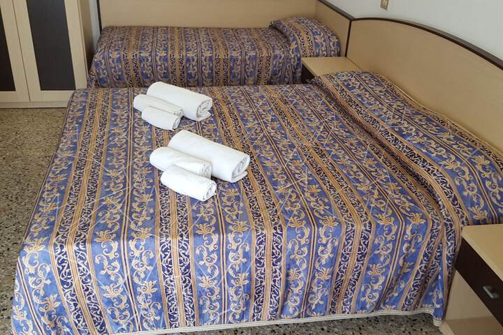 Room 7 of 57
