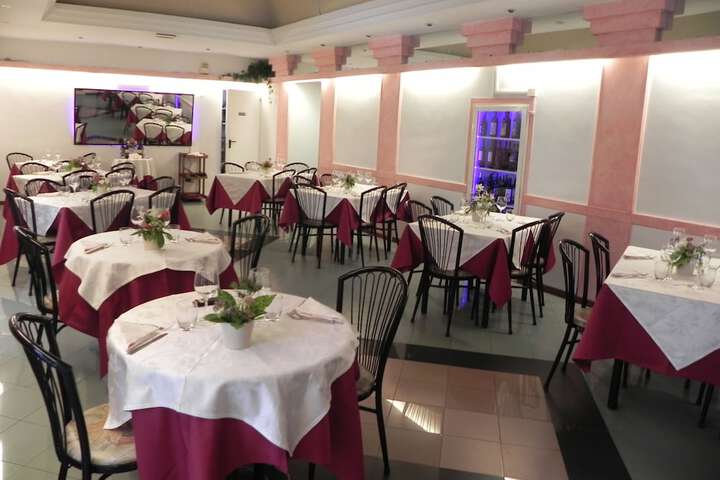 Dining Photos