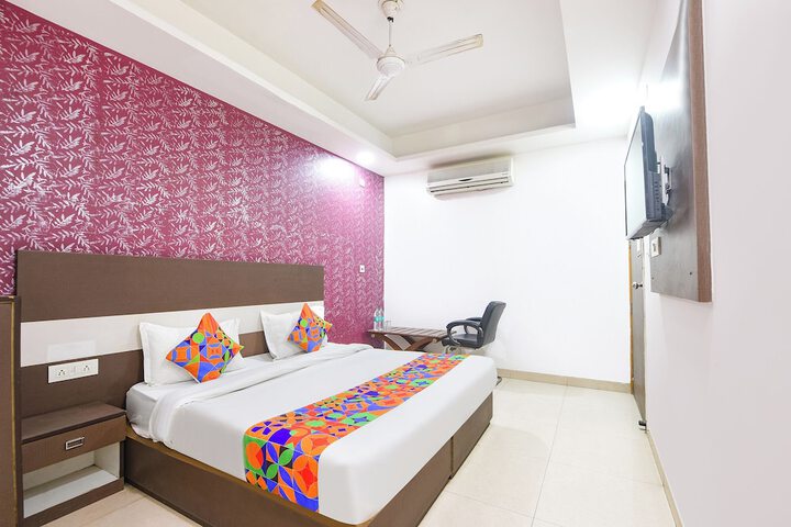 Room 20 of 39