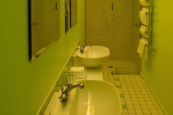 Room 22 of 35