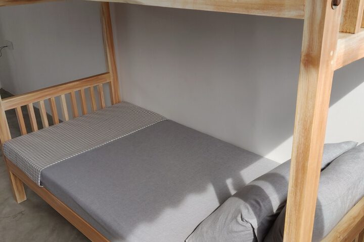 Room 4 of 22