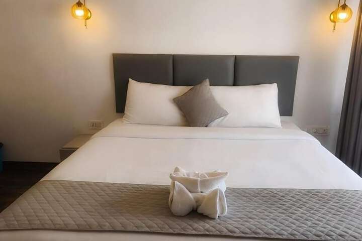Room 9 of 21