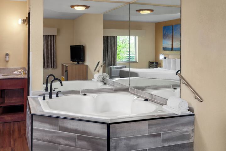 Jetted tub
