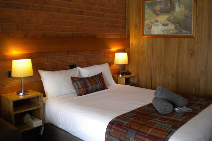 Room 10 of 48