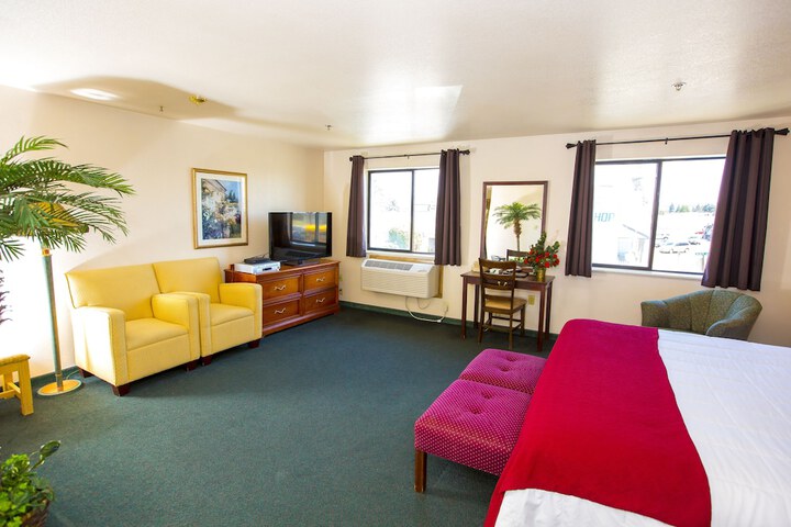Room 16 of 35