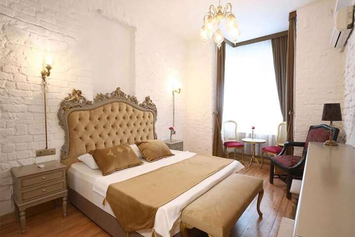 Room 3 of 19