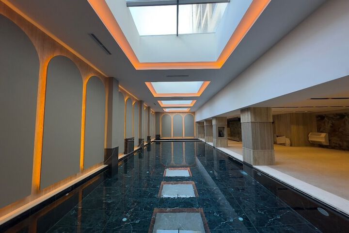Pool 20 of 60