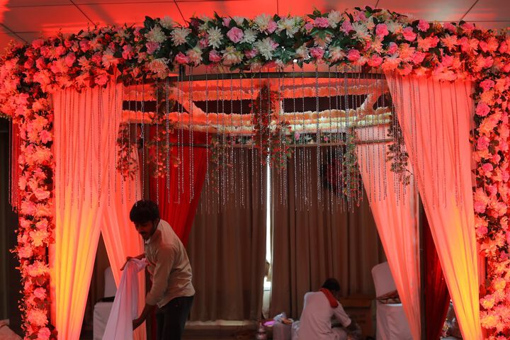 Ballroom/Hall 19 of 25