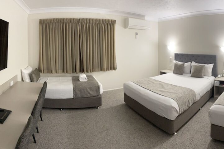 Room 19 of 64