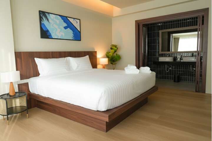 Room 15 of 81