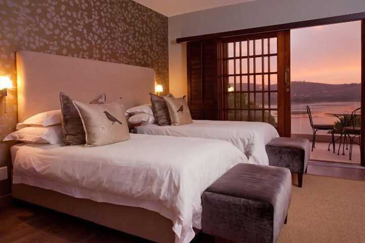 Room 4 of 37