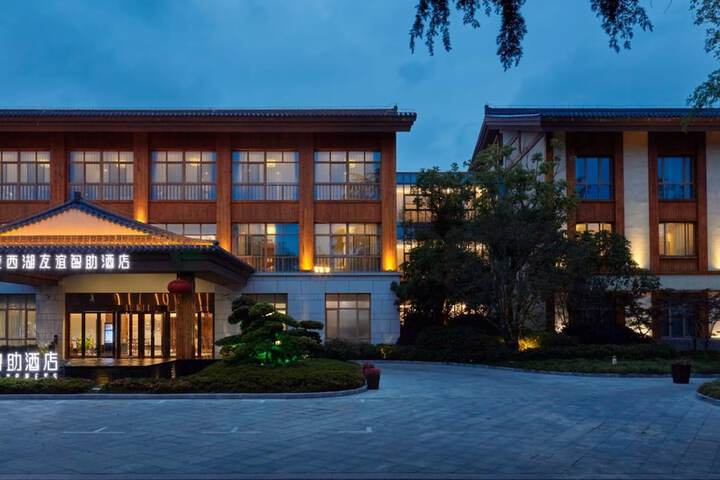 Hotel 41 of 42