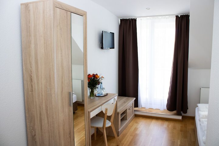 Room 12 of 57