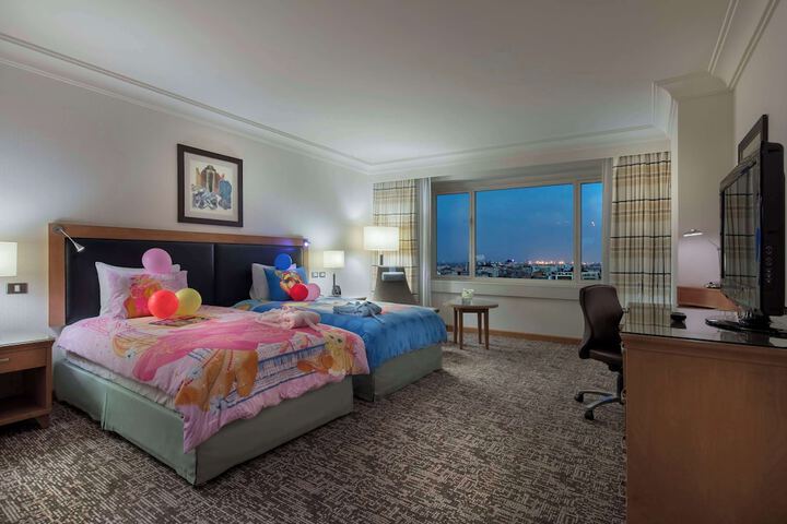 Room 30 of 113