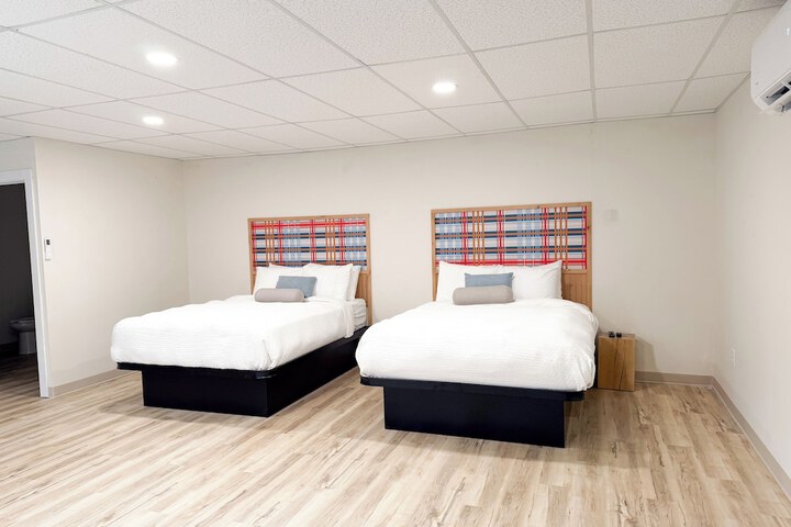 Room 63 of 103