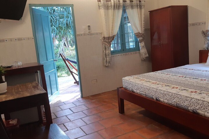 Room 6 of 59