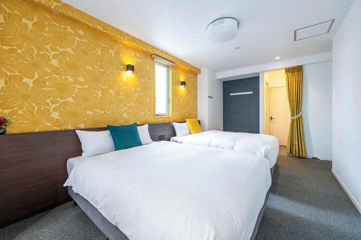 Room 22 of 47