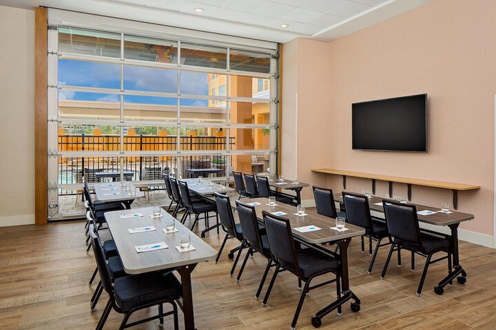 Meeting facility