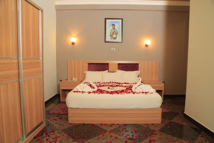 Room 13 of 61