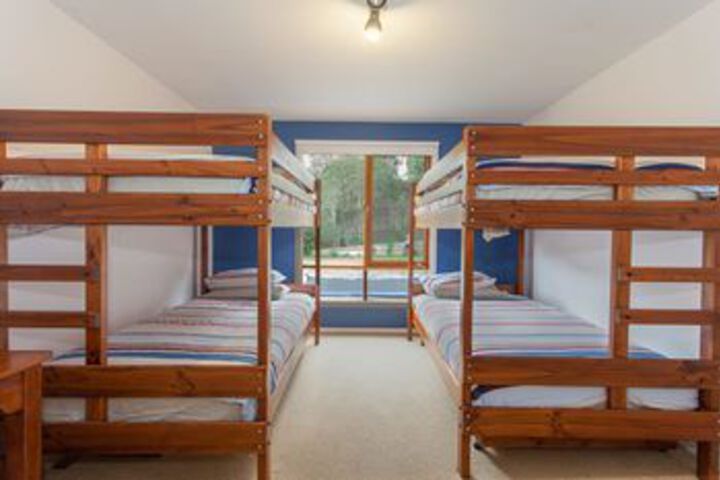 Room 8 of 19