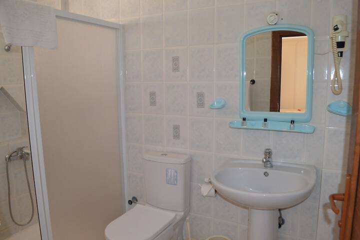 Room 16 of 39