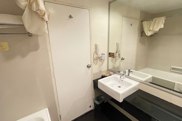 Bath Interior