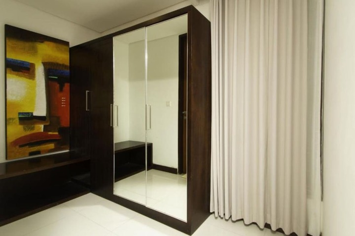 Room 17 of 52