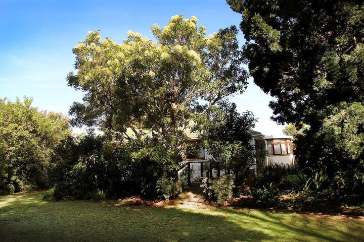 Property Grounds 13 of 19