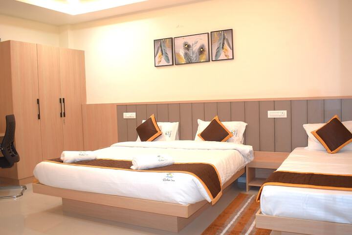 Room 15 of 38