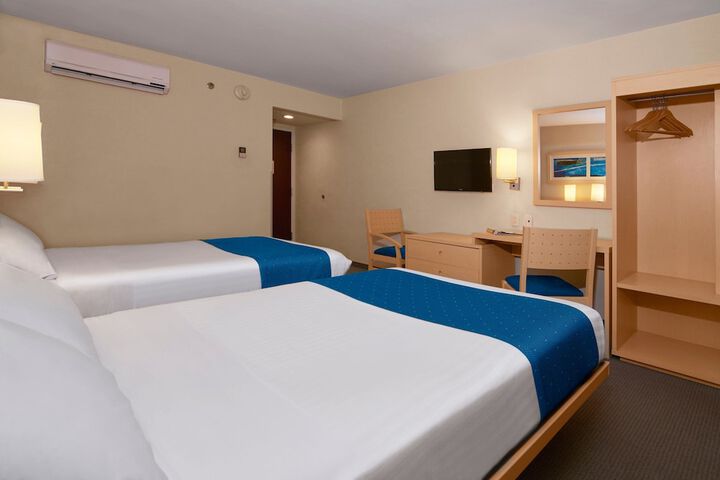 Room 15 of 52