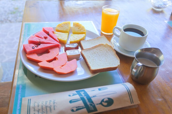 Breakfast/Coffee Service 32 of 43
