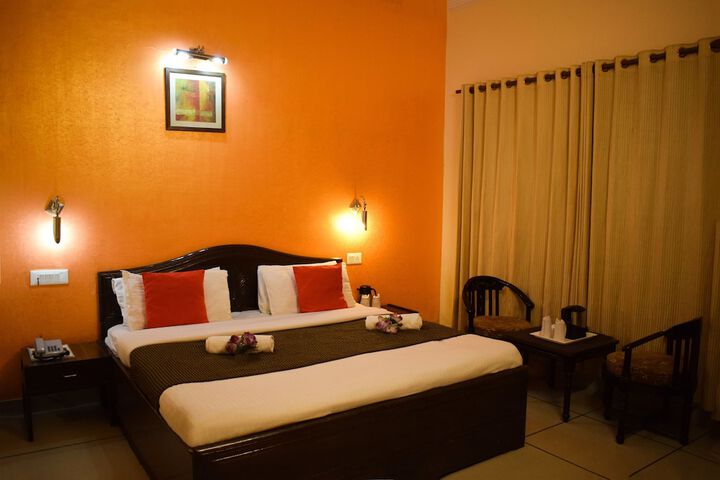 Room 12 of 42