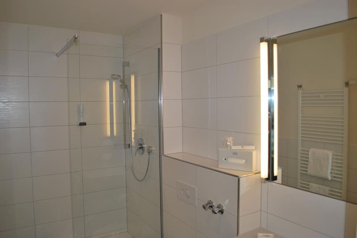 Room 20 of 46
