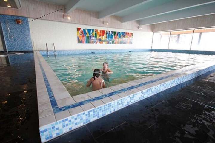 Pool 19 of 50