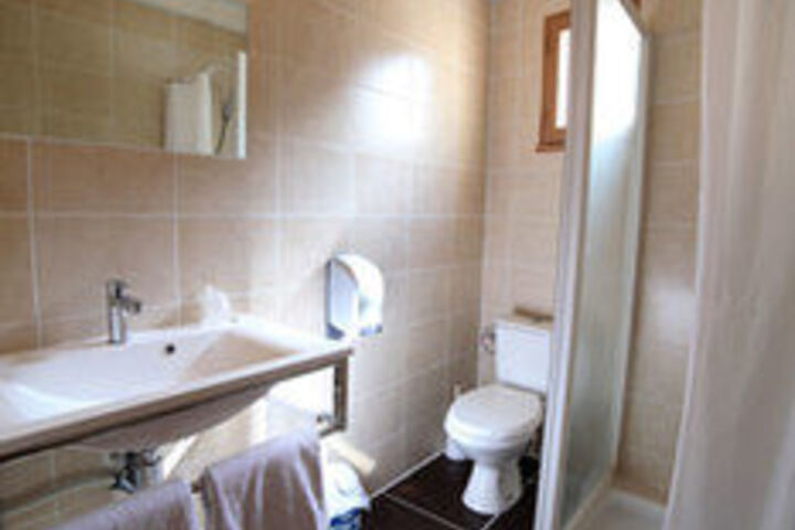 Room 5 of 24